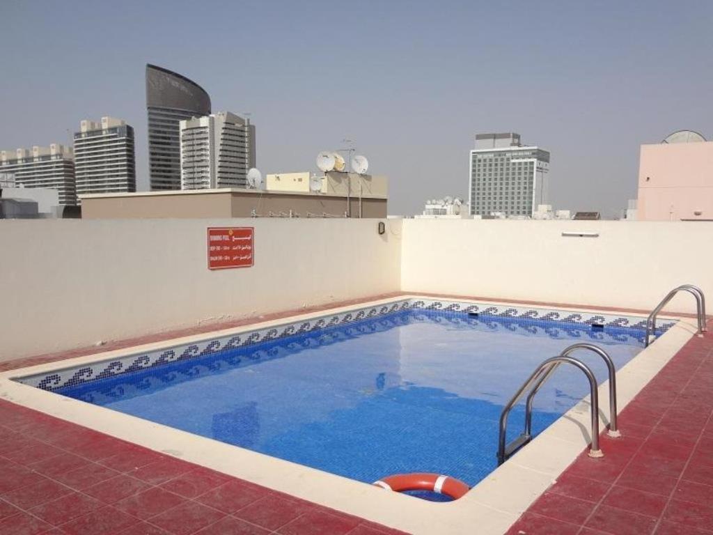 Premiere Hotel Apartments Dubai Exterior photo